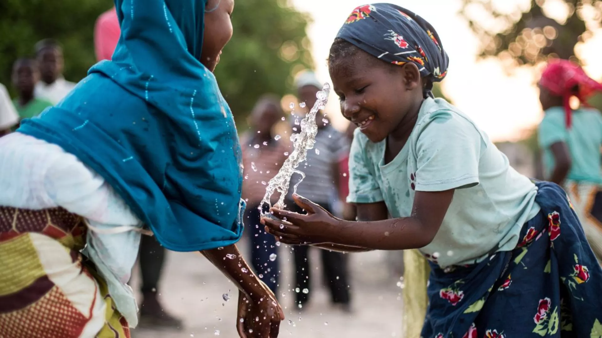 Girls%20Mozambique.jpg