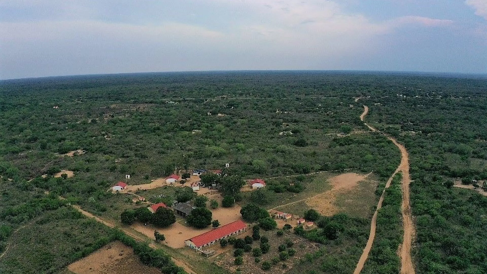 Vista%20a%C3%A9rea%20de%20uno%20de%20los%20proyectos%20financiados%20por%20EDP%20en%20Mozambique_0.jpg