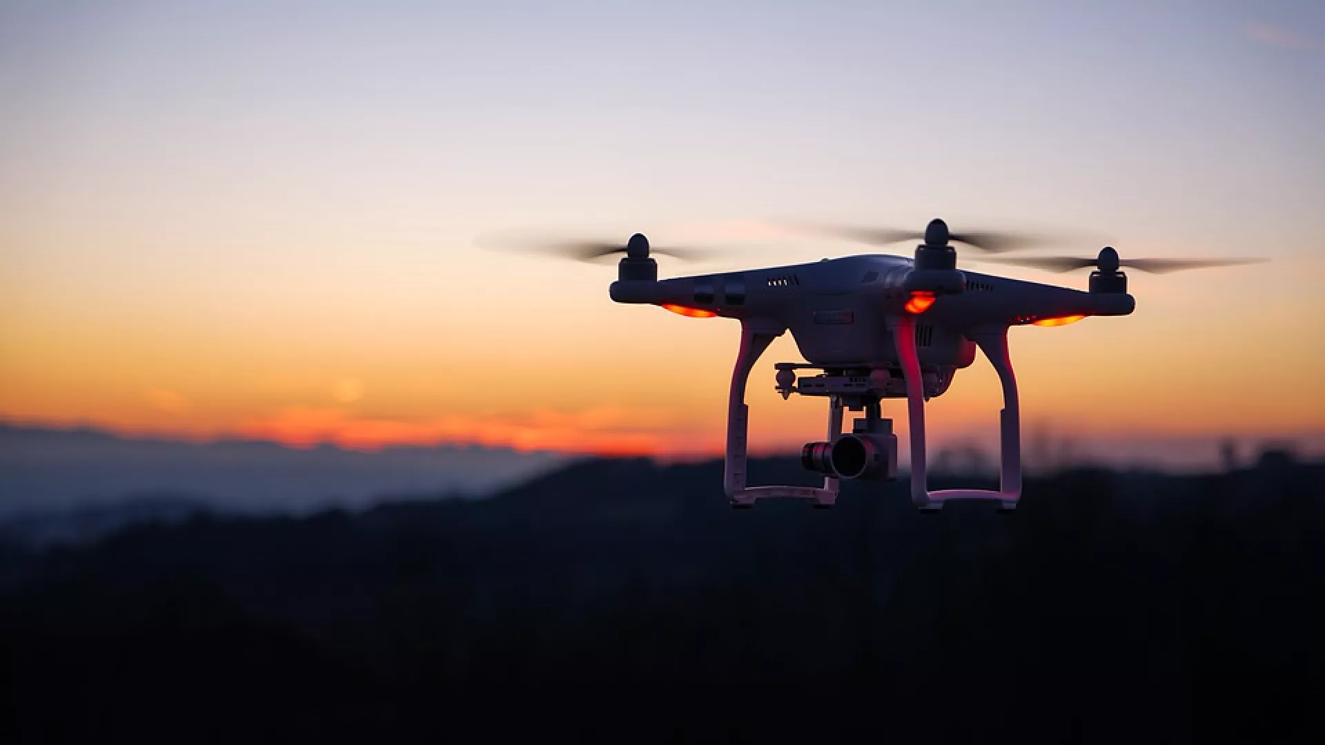 drone-4638280_960_720.jpg