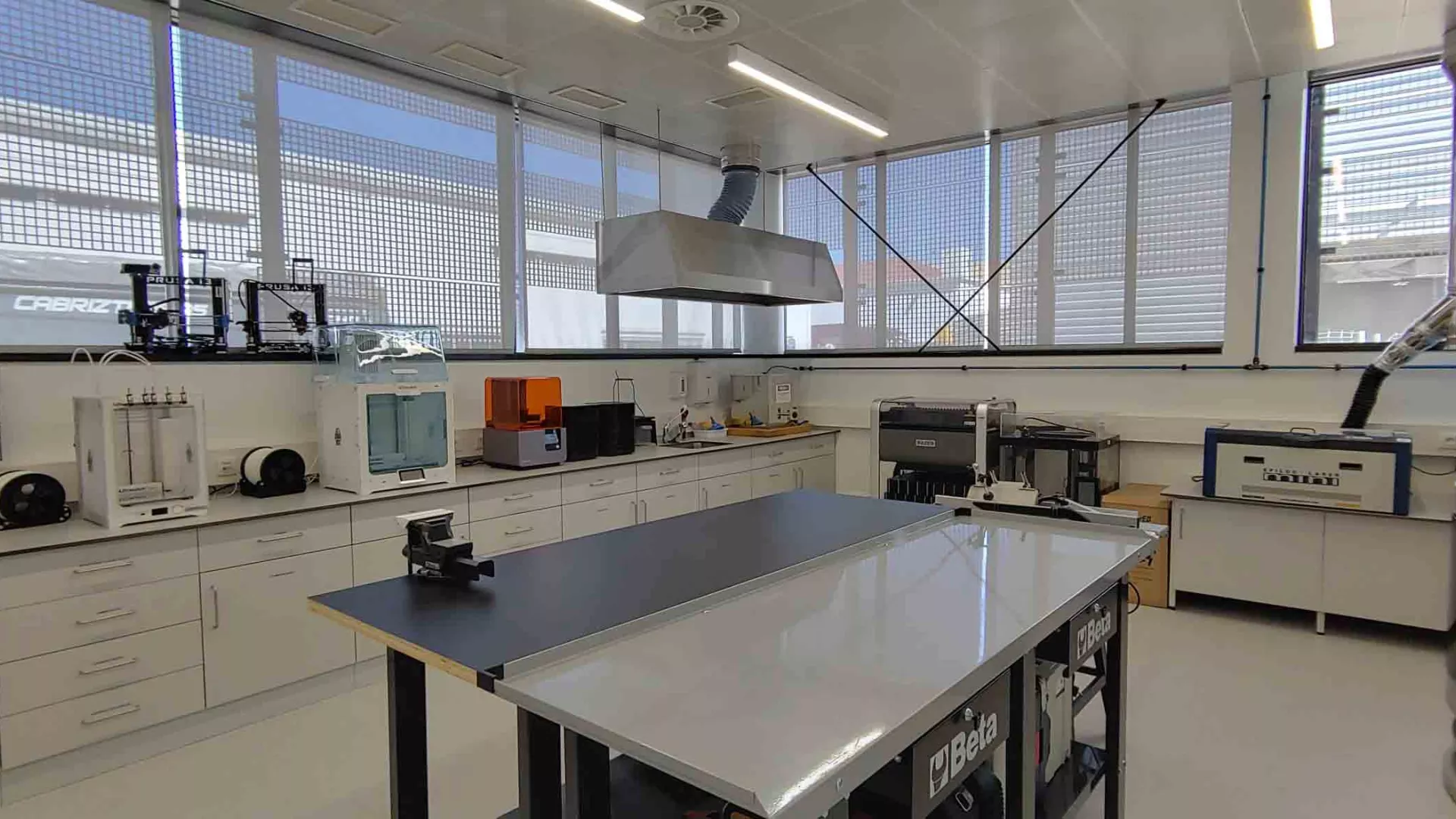 header_fablab.jpg