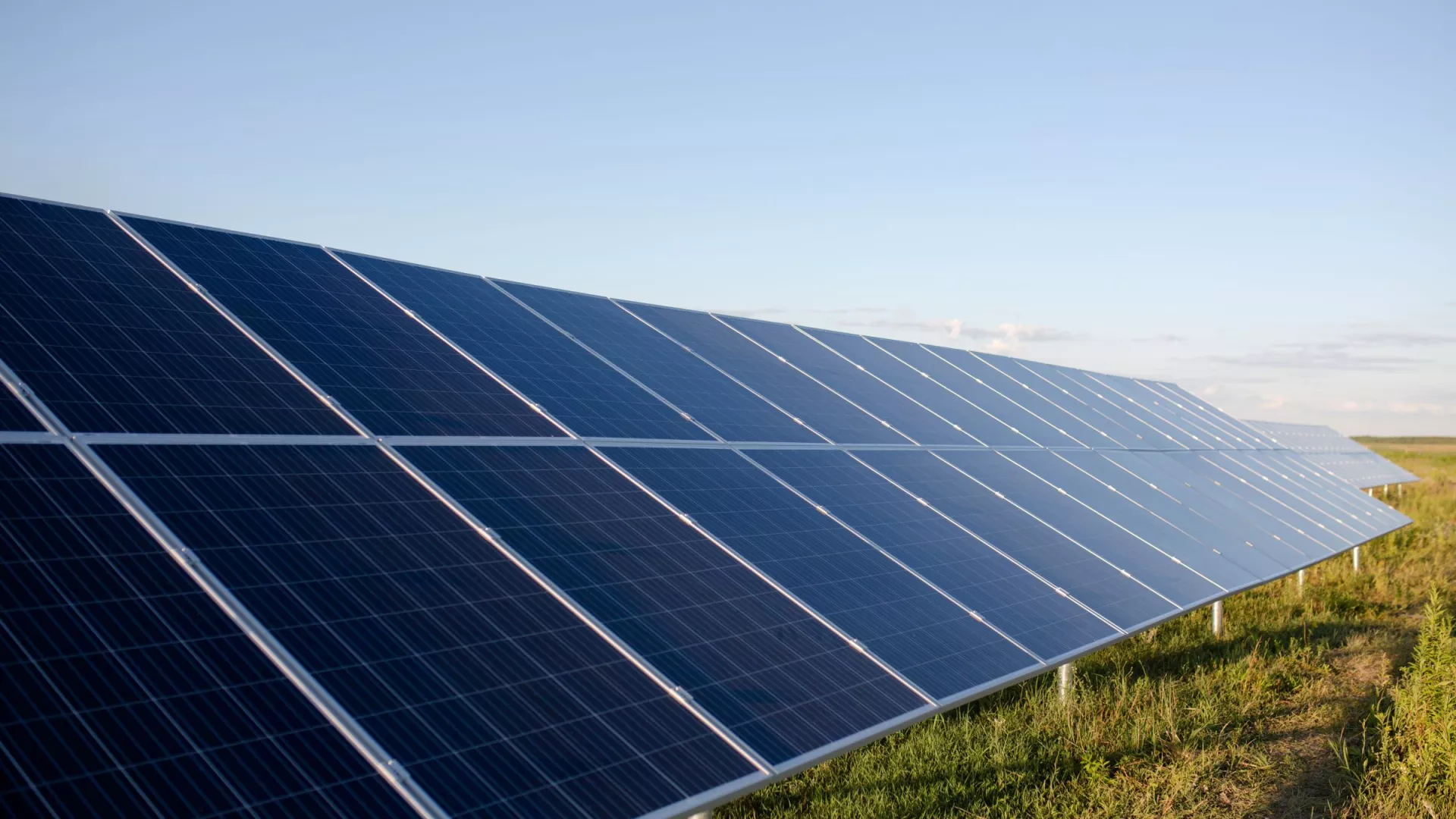 solar-cell-panels-field_500kb.jpg