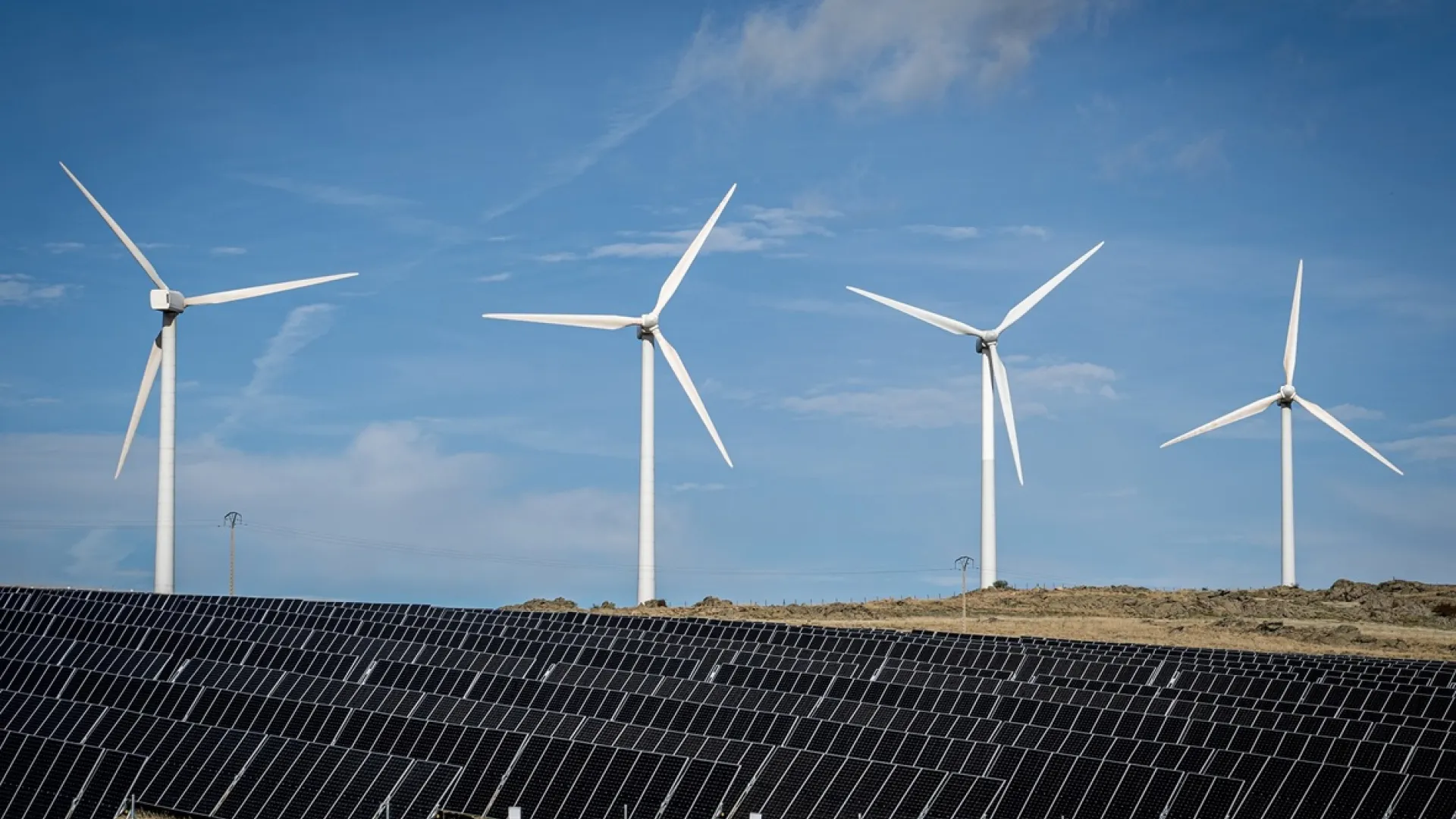 Parque híbrido eólico y solar de EDP en Ávila