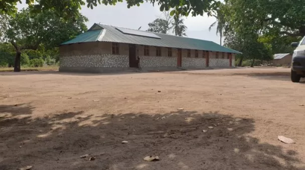 unhabitat%20school.jpg