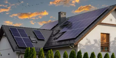 distributed%20solar_header%202.jpg