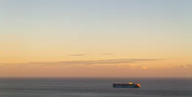 cargueiro-transporte-maritimo.jpg